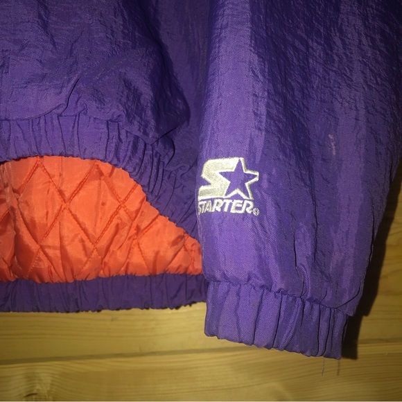 Minnesota State Screaming Eagles Starter Jacket - Picture 7 of 10